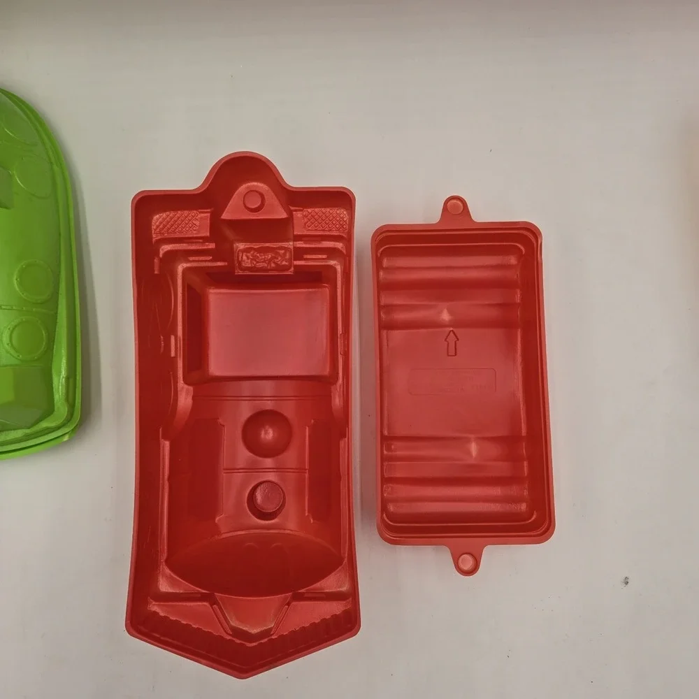 READ RARE  '82 '83 McDonald's Space Ship Caboose Sub Train Plastic Discoloration